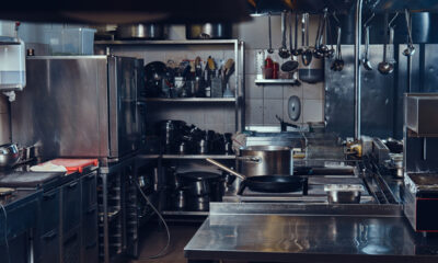 Imagem de cozinha de restaurante similar a dark kitchen; divino fogão