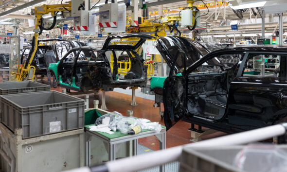 linha de produção de carros; just in time; anfavea; setor automotivo; veículos; indústria paulista; tarifas