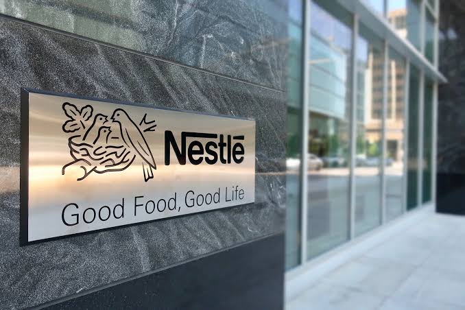 Fachada de escritório da Nestlé
