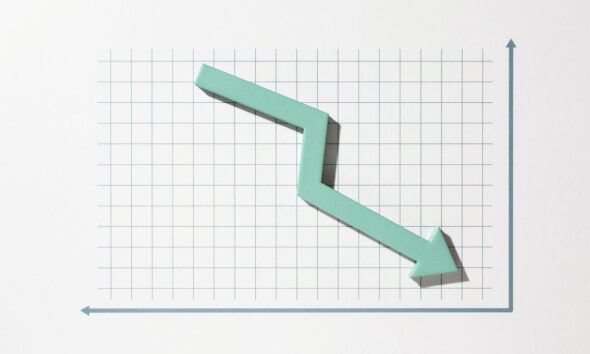Gráfico com seta verde-água para baixo