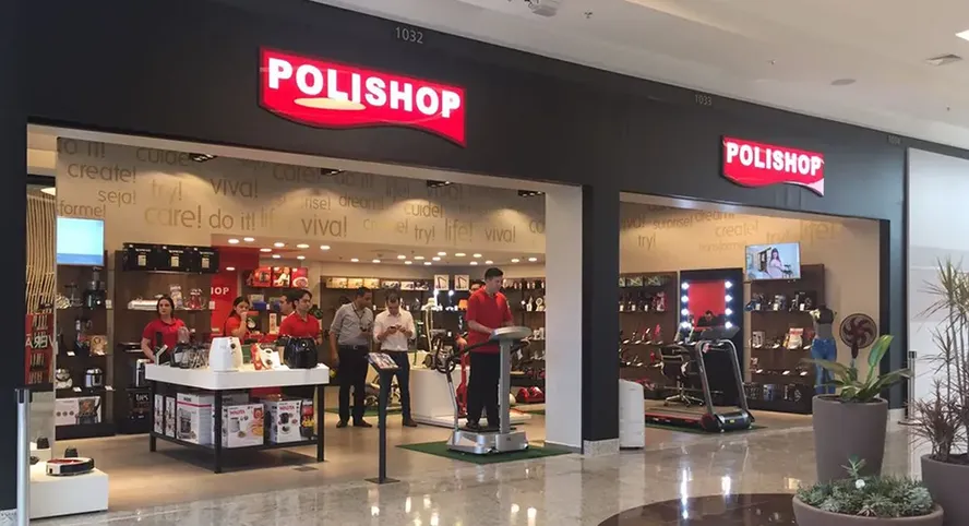 Loja da Polishop; movimento lojas físicas