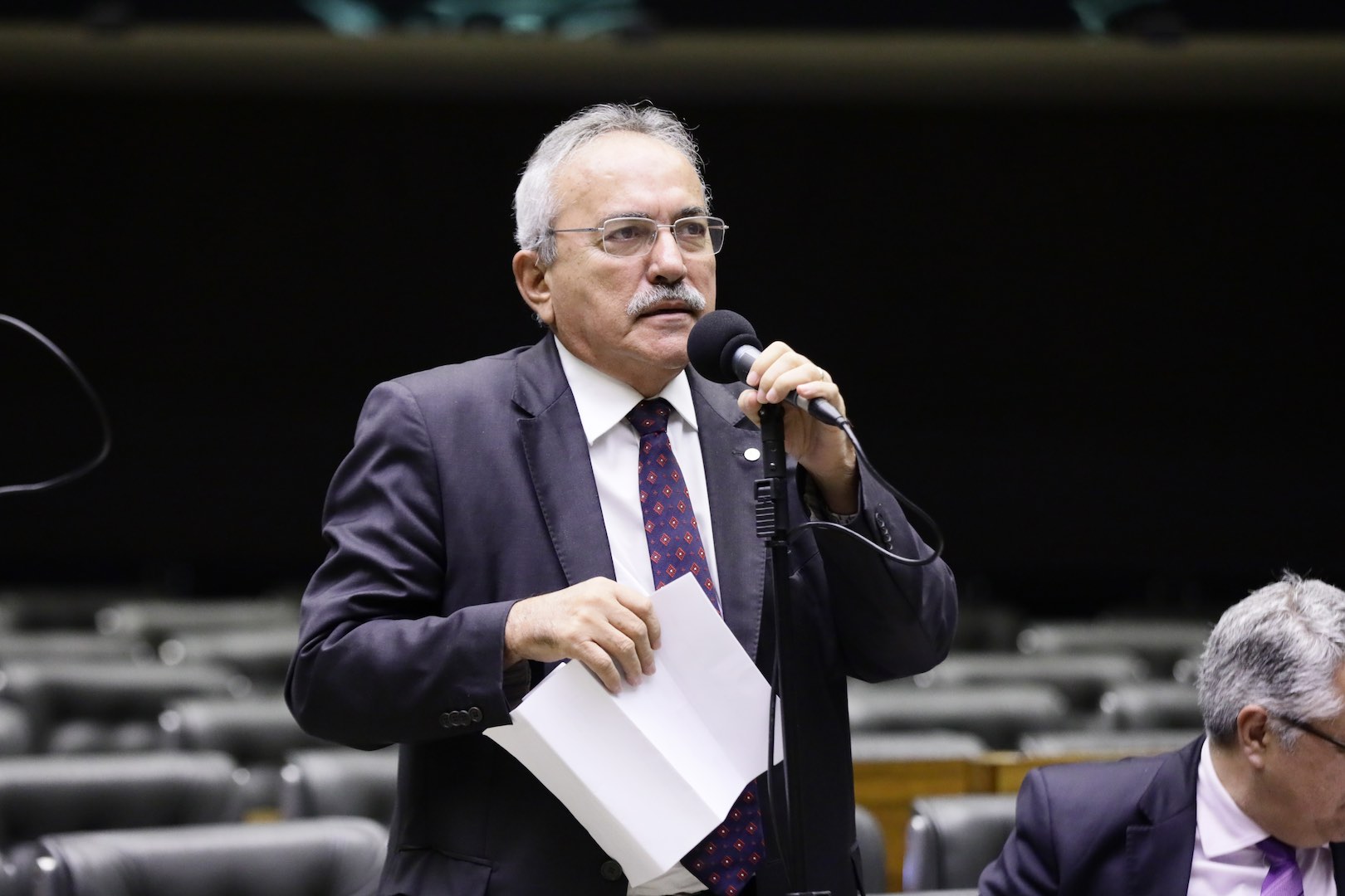 Átila Lira, deputado federal no centro do debate da alíquota de taxação de compras internacionais