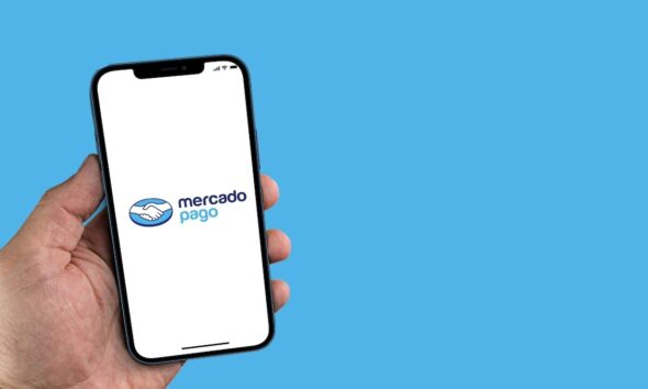 mercado pago pmes tap on phone