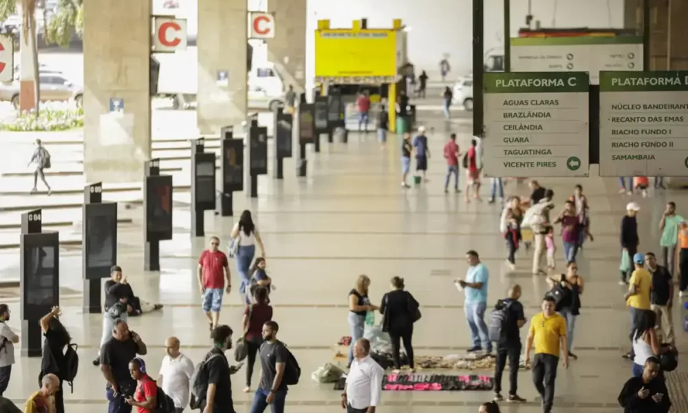 Rodoviária de Brasília sem nenhum ônibus.