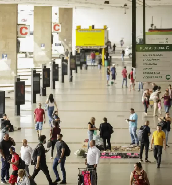 Rodoviária de Brasília sem nenhum ônibus.