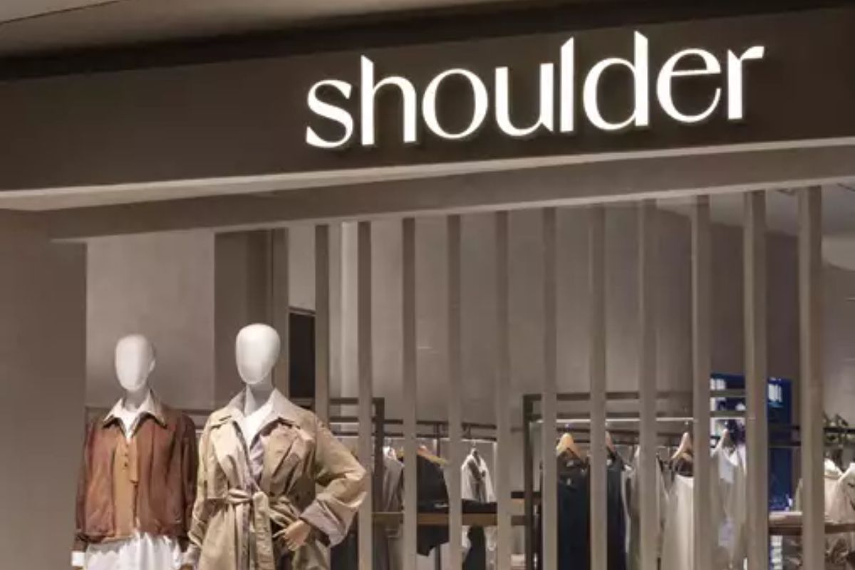 Shoulder