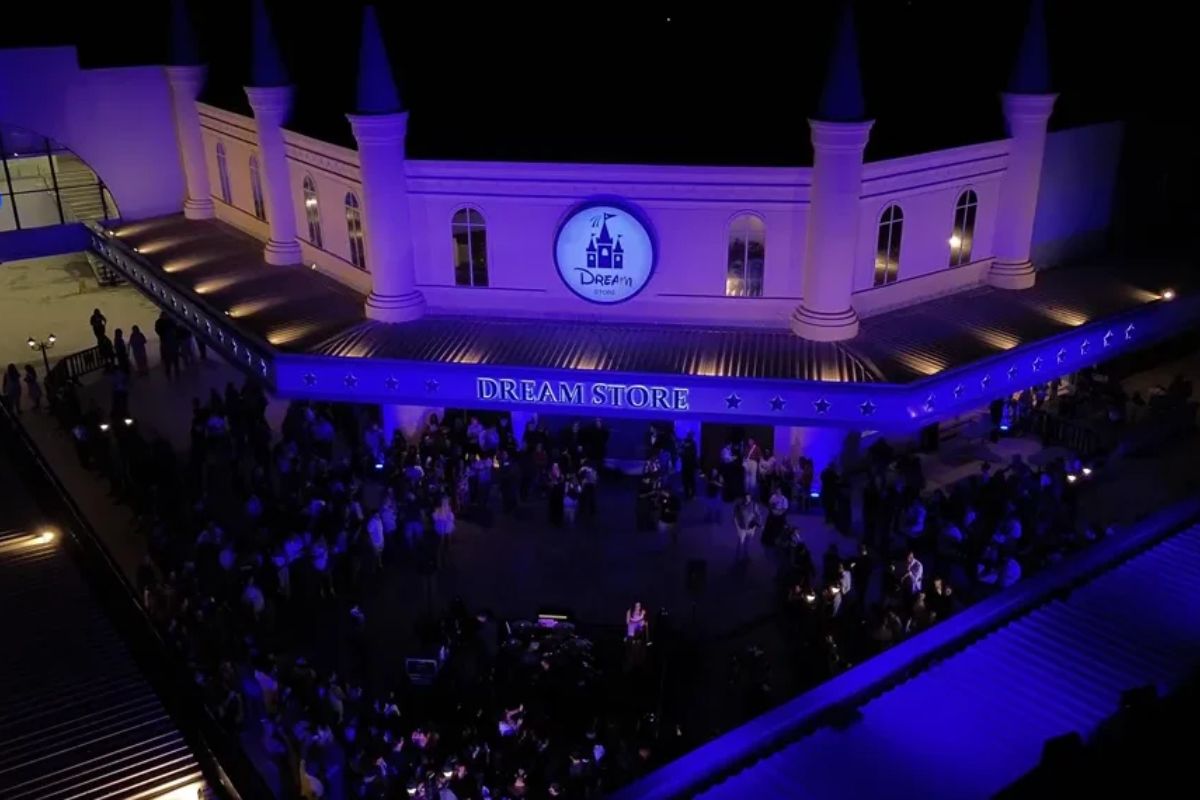 Disney Dream Store
