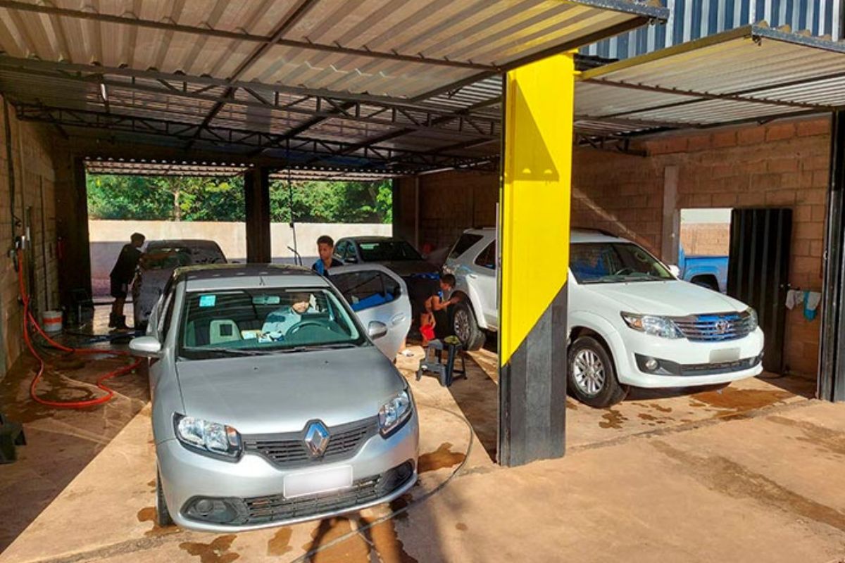 Mercado de lava-rápido cresce com avanço da frota e novas demandas dos consumidores