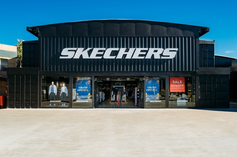 Skechers