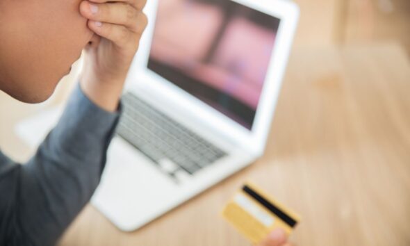 Fraude de identidade no varejo; E-Consumidor 2027
