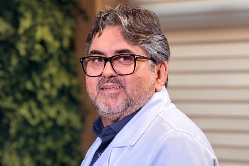 Dr. Pérsio Antunes