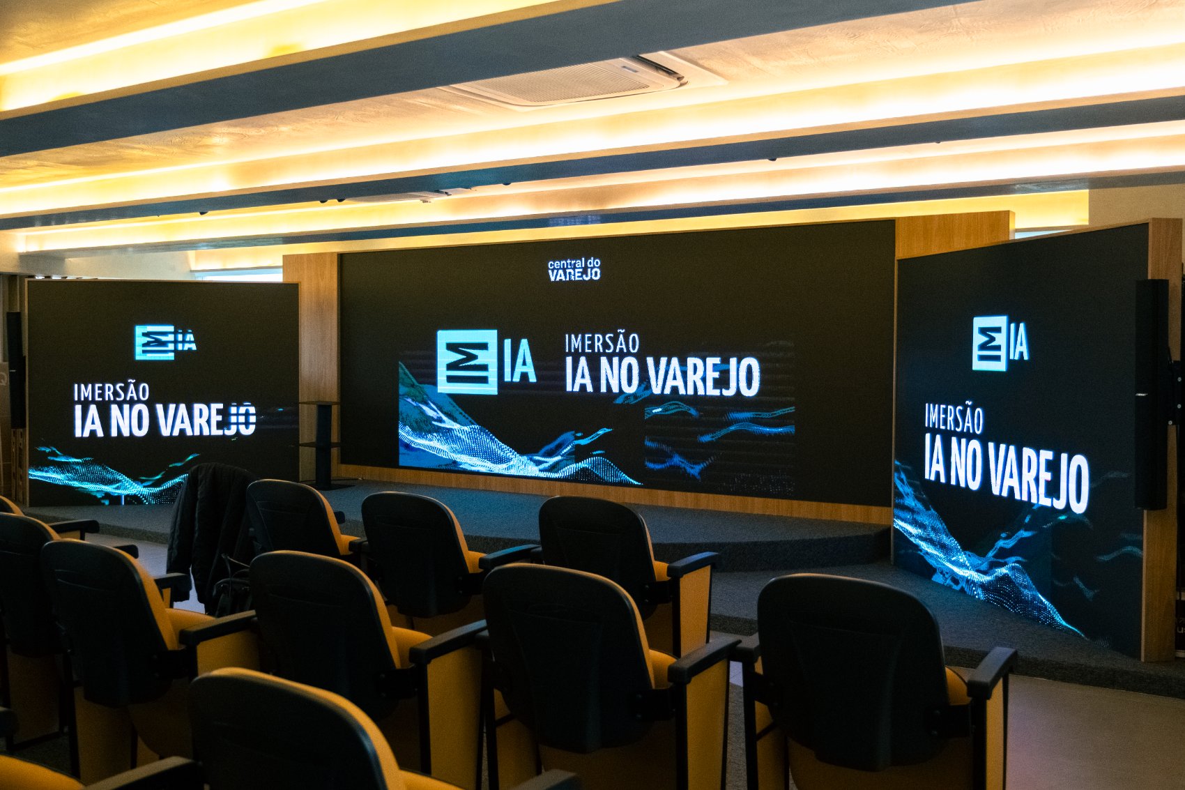 Palco de imersão da Central do Varejo em São Paulo